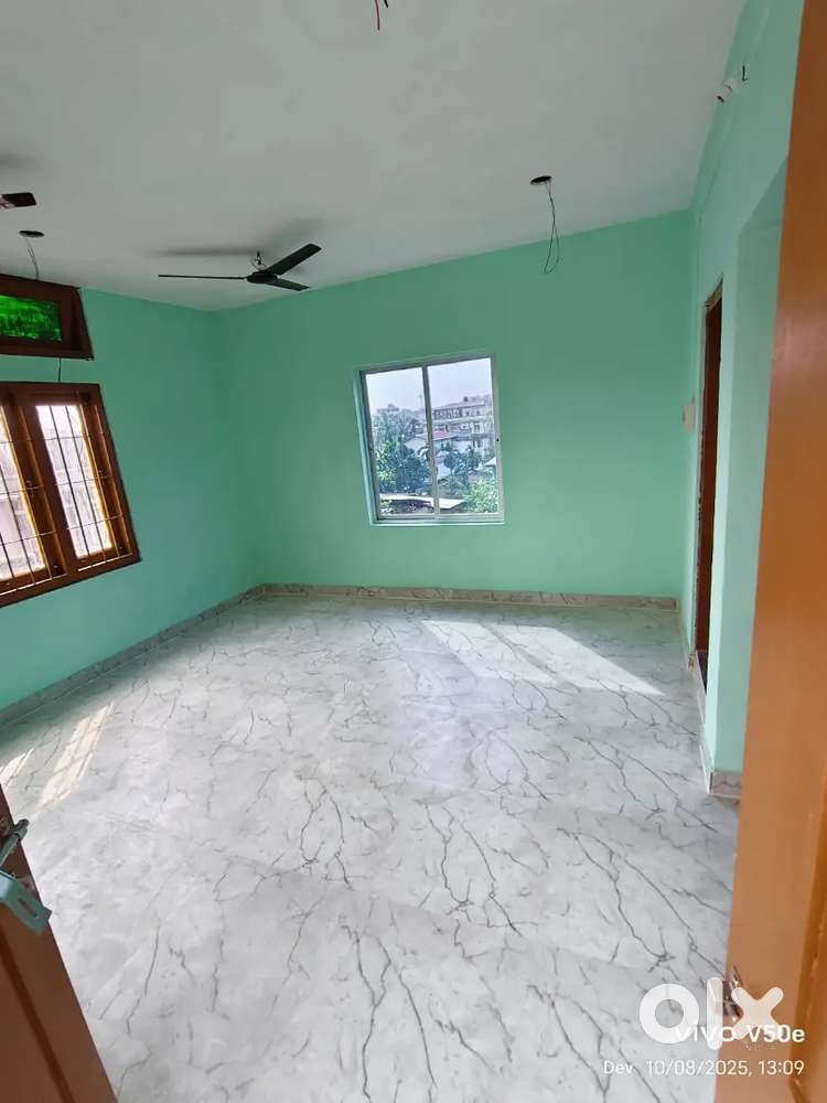 Secured single room attached bathroom and kitchen available for rent