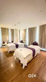 Spa therapist