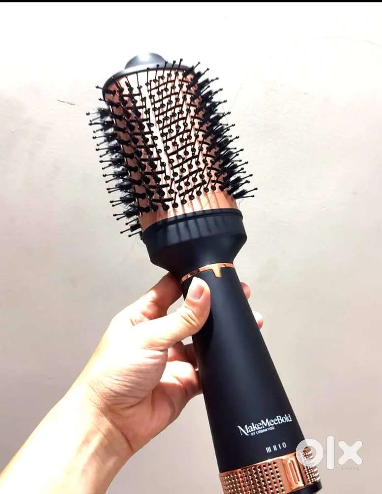 Hair machine (hot hair brush)
