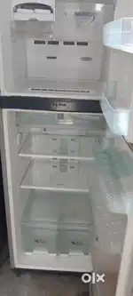 Samsung 5 Star double door fridge 290 lttares