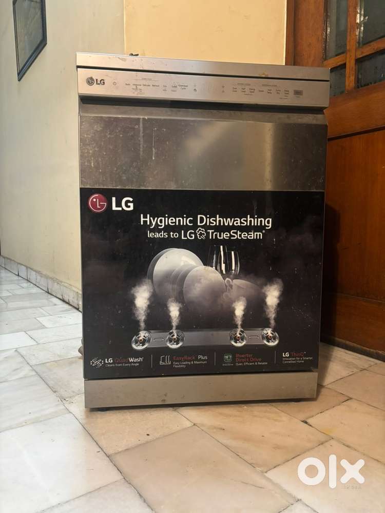 LG 14 Place setting standing Dishwasher