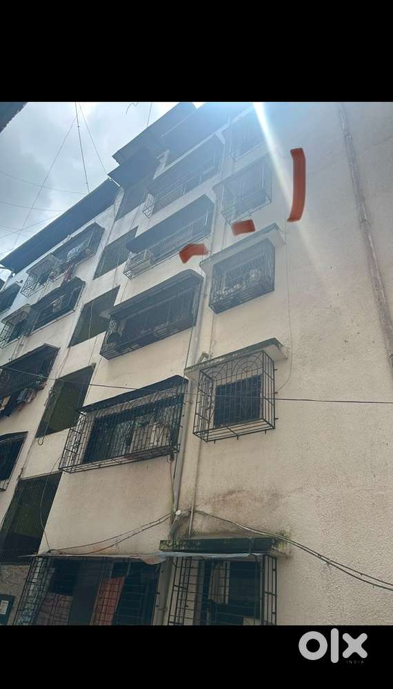 2 bhk semi furnished with Bed and cupboard