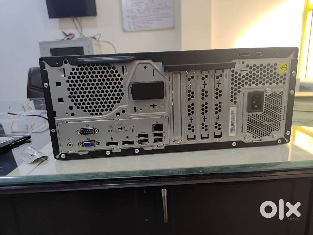 Lenovo M720t desktop