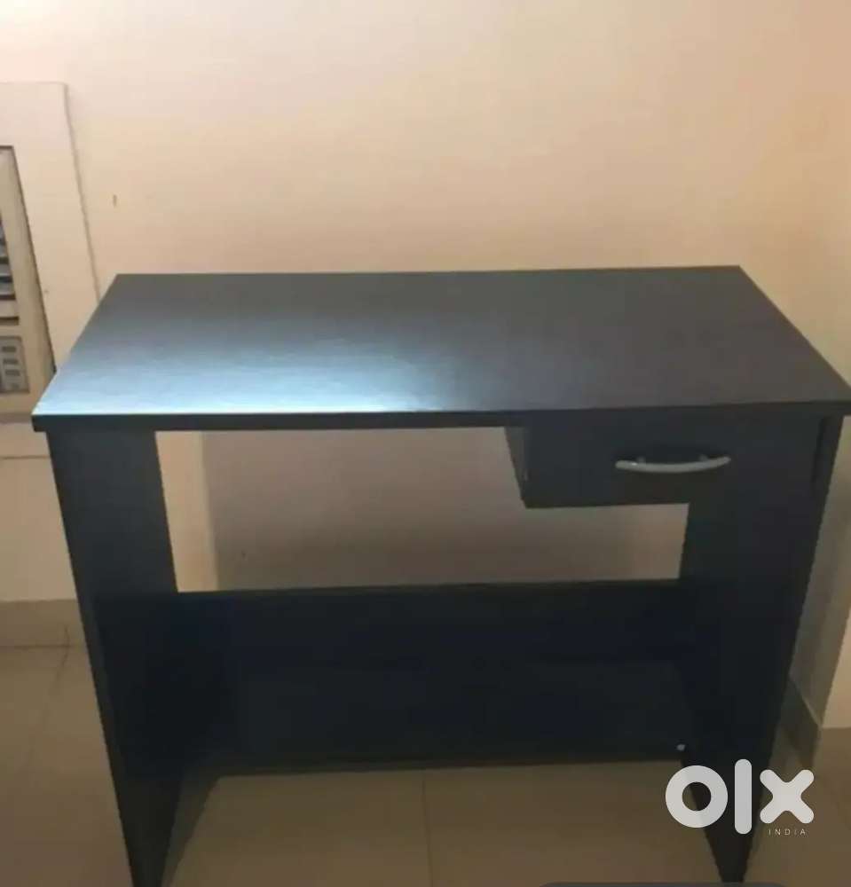 Computer Laptop Table with one Drawer Brand New