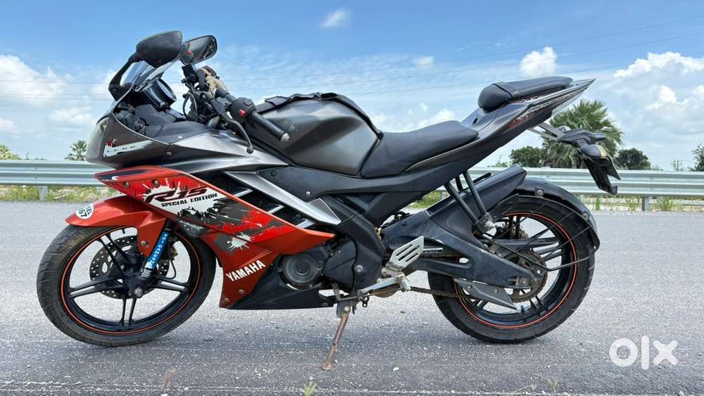 YAMAHA YZF R15 V2.0 BS III