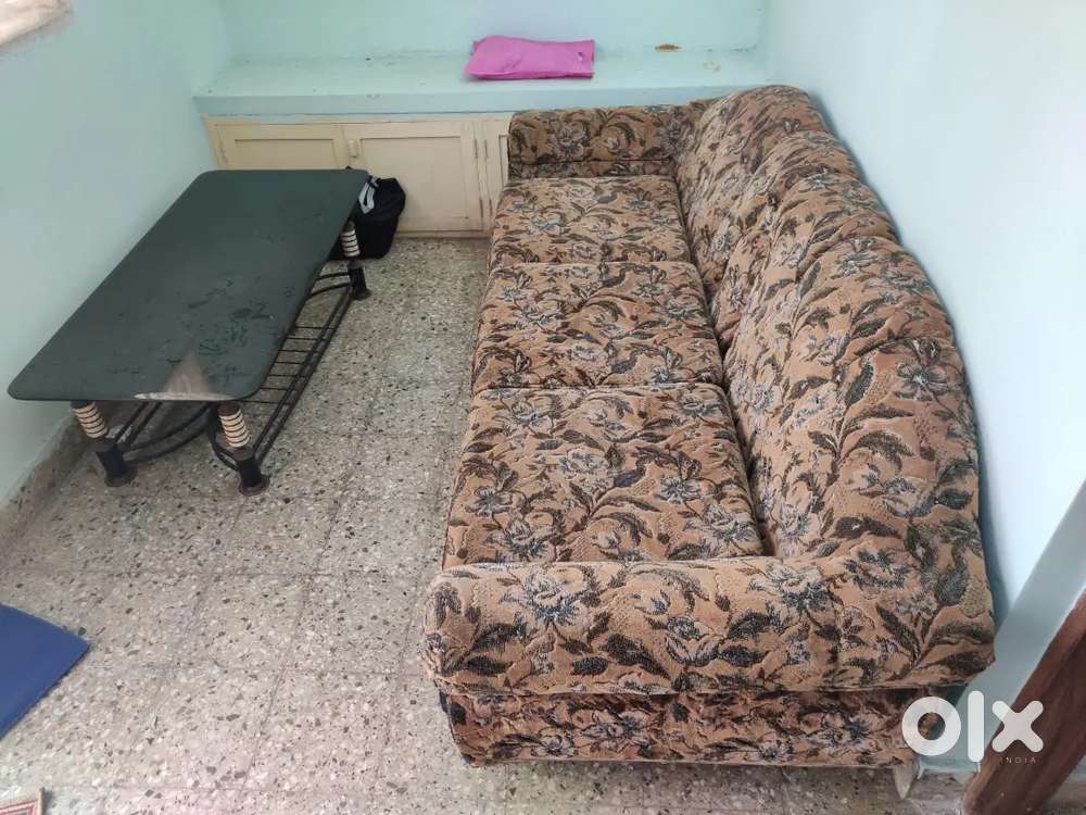 Sofa set (3 pieces) and chairs