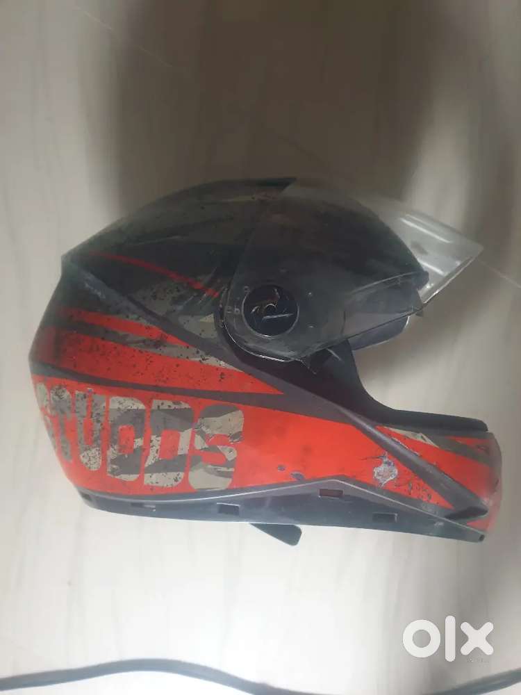 Helmet (studds)
