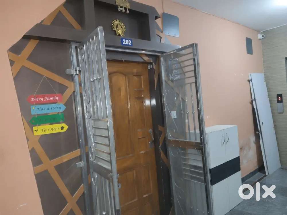 Double bedroom with attach bathroom n 1 common bathroom for rent..