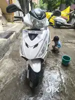 Maestro moped