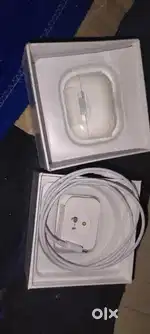 Apple airpods pro selling