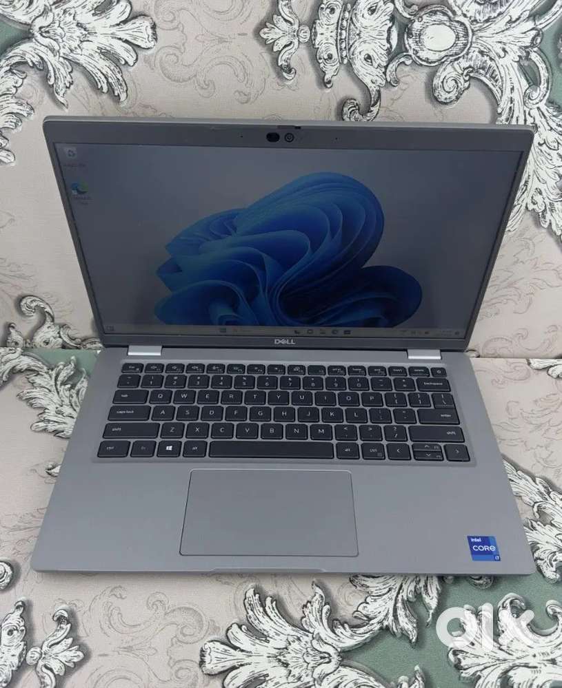 Dell i7=11th gen touchscreen 4k UHD display dolby sound slim design