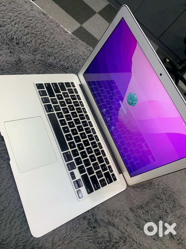 Macbook Air A1466 13inch/2015 /Core i5/8GB RaM/128GB ssd/Good working