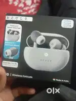 BOULT AUDIO AIRBASS K-40 IVORY WHITE JUST BOUGHT