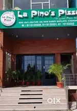 LA PINOZ PIZZA STORE  IN LUCKNOW LOCATION