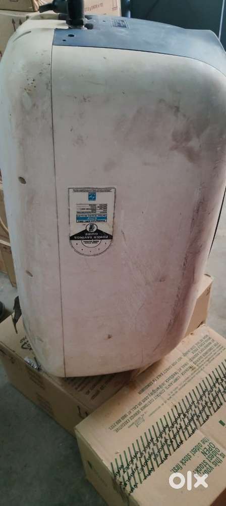 Racold 35l water geyser