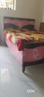 Bed 6 by 4 with