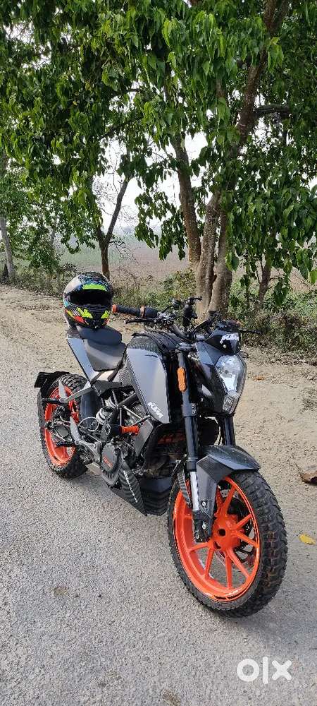 KTM Duke 200 Bs4  New Condition first you see than you decide