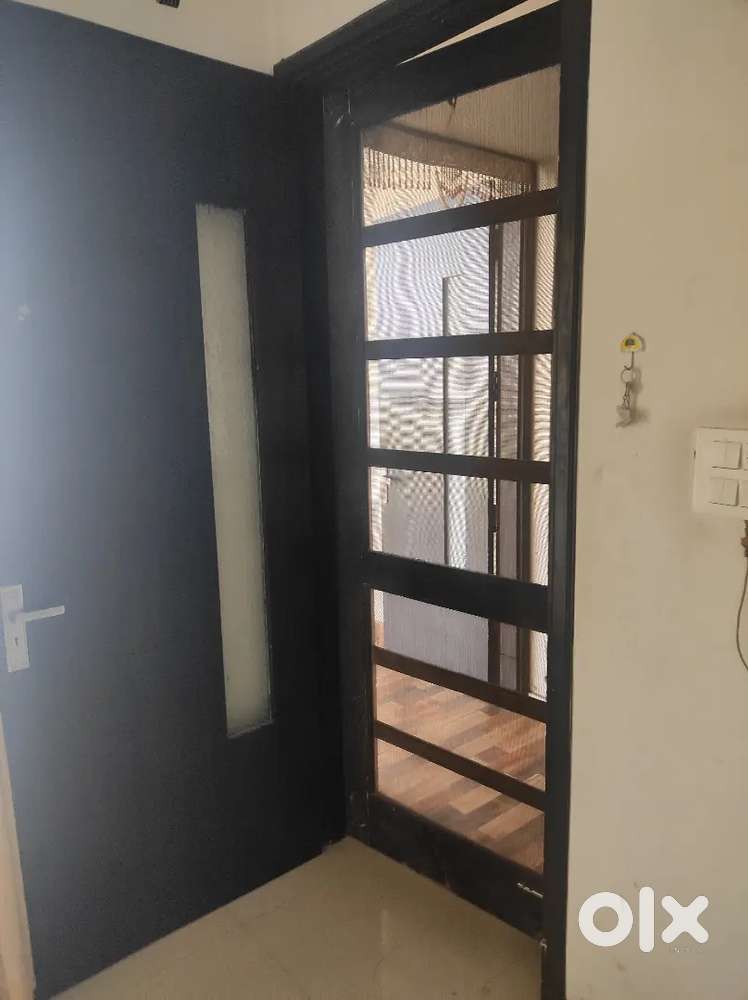 FIRST FLOOR FOR RENT