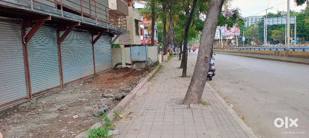 Commercial shops available on rent