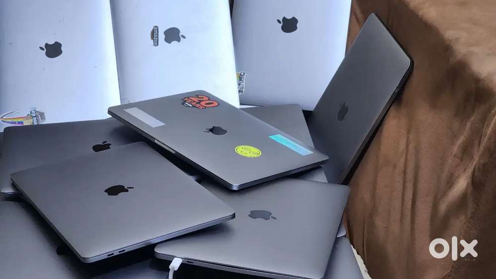 M1 Apple Macbook Pro 16GB Ram 256gb Apple SSD 2022 Manufacturing