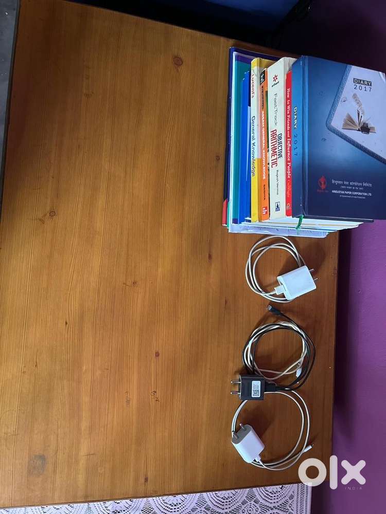 Computer table in a very good condition