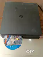 PS4 with 2 controllers