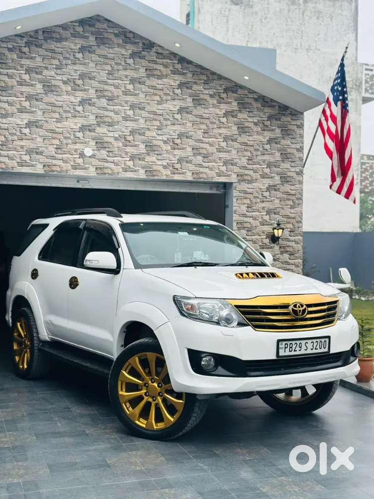 Toyota Fortuner 2013 Diesel 135000 Km Driven