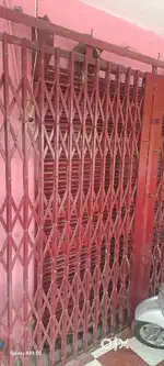 Shop grill gate