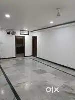 4 bhk builder floor flat for rent in Mahanagar