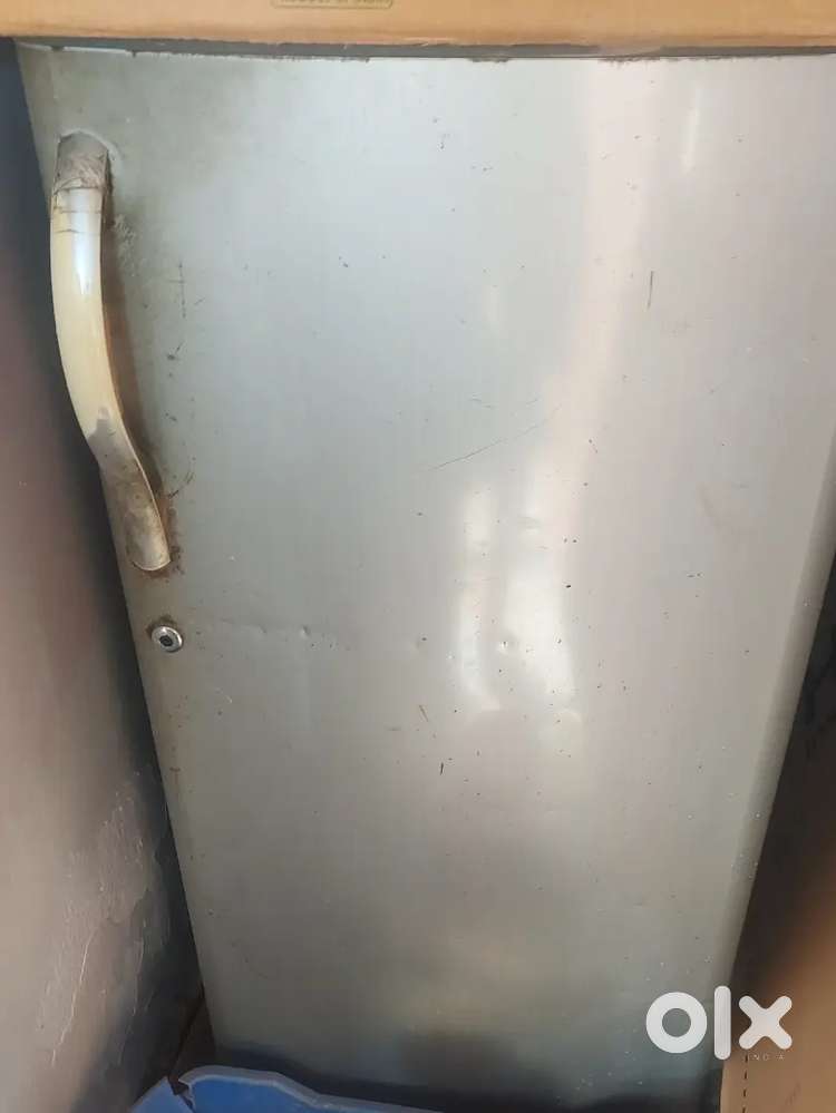 फ्रिज अच्छी कंडीशन में
