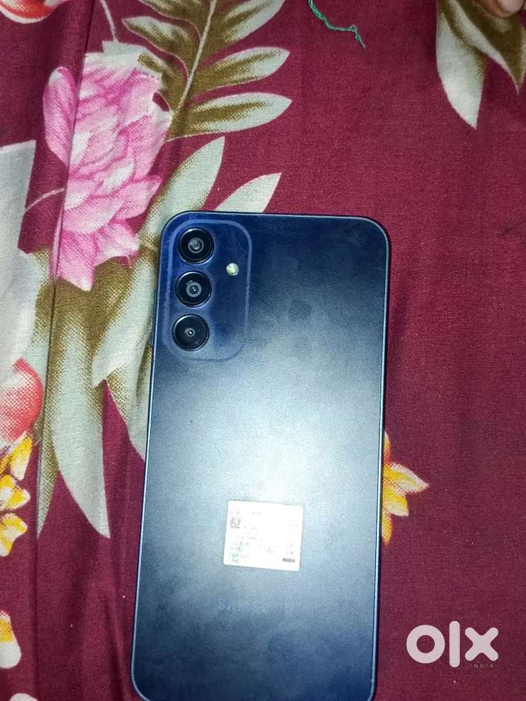 Samsung 15 5g hai 6/128 GB