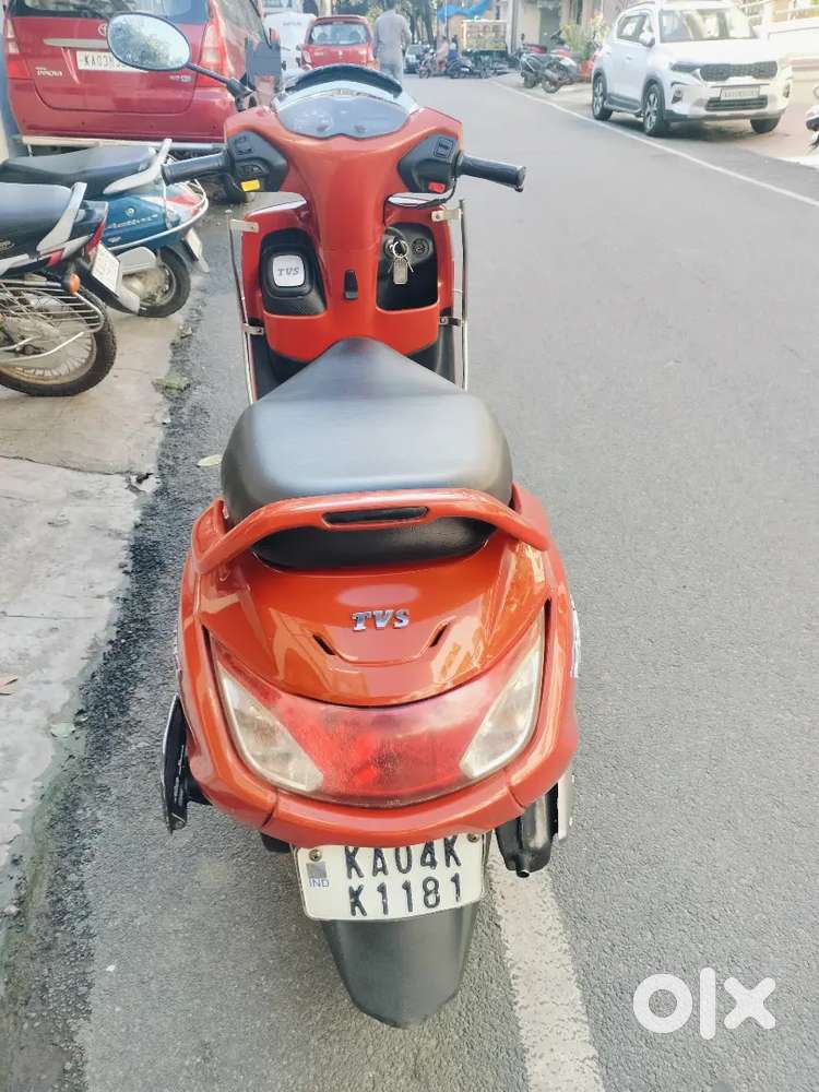 Full condition vehicle acchi hai kahi se bhi kharab nahi hai