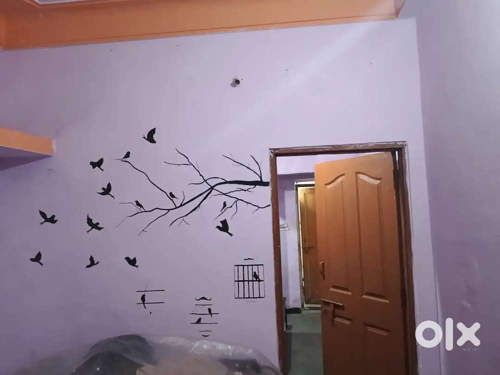 Room for rent available