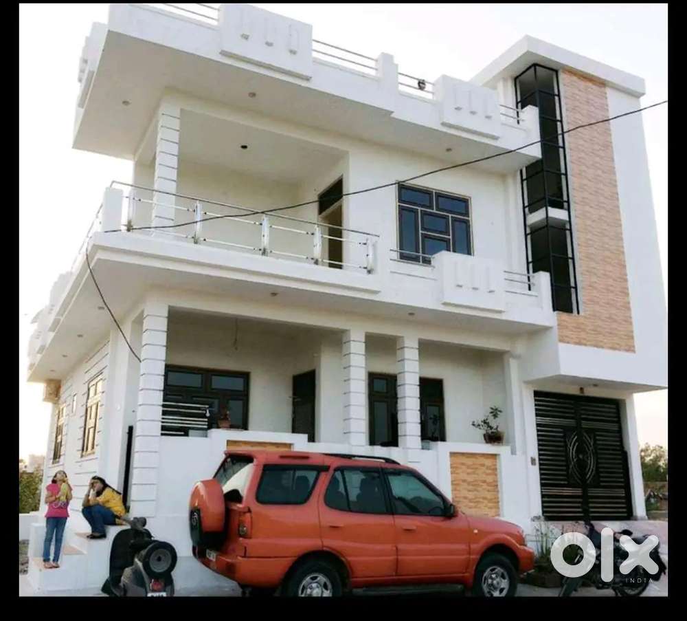 35*40 corner house park location 70 feet road