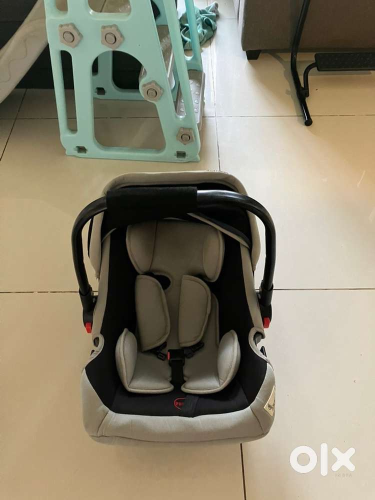 Selling R for Rabbit 3 in 1 Cozy CarryCot