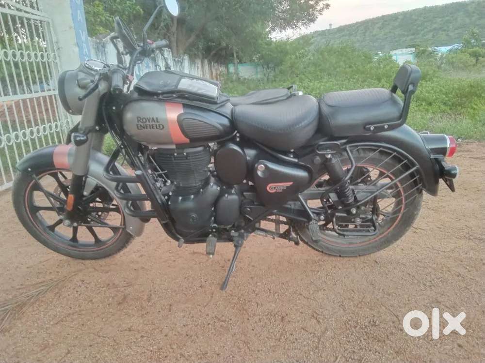 Classic 350 new gun gray with good condition