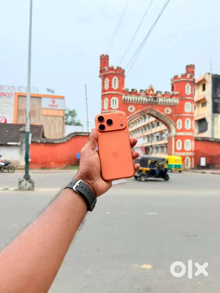 IPHONE 17 PRO 256 GB 100 BH ORANGE COLOUR SEALED CUT