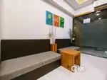 290 sf furnished office