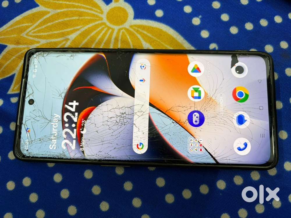 One Plus 11R 5g 8gb ram 128 gb storage with bill box and charger