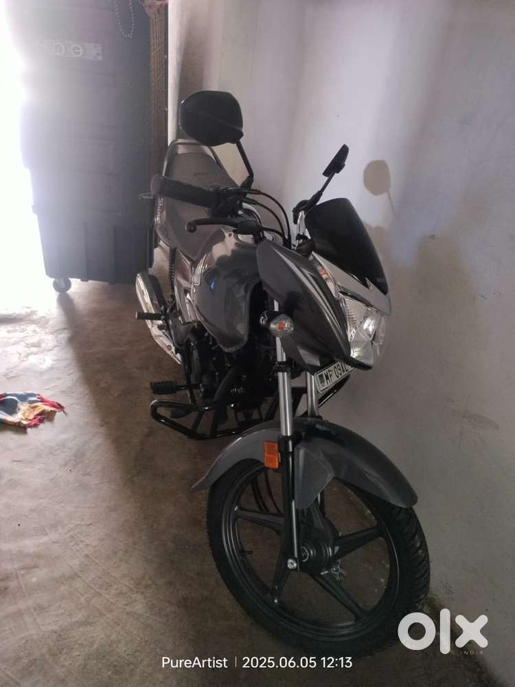 Honda Shine Showroom Condition