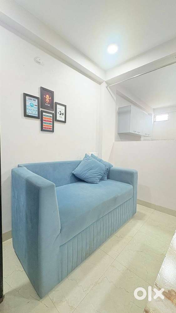 2 BHK New Luxurious Flat on Rent Near Bombay Hospital ,Vijay Nagar