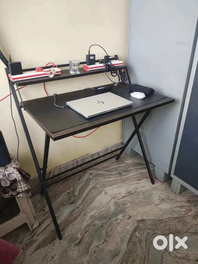 Woodware Futura Folding table