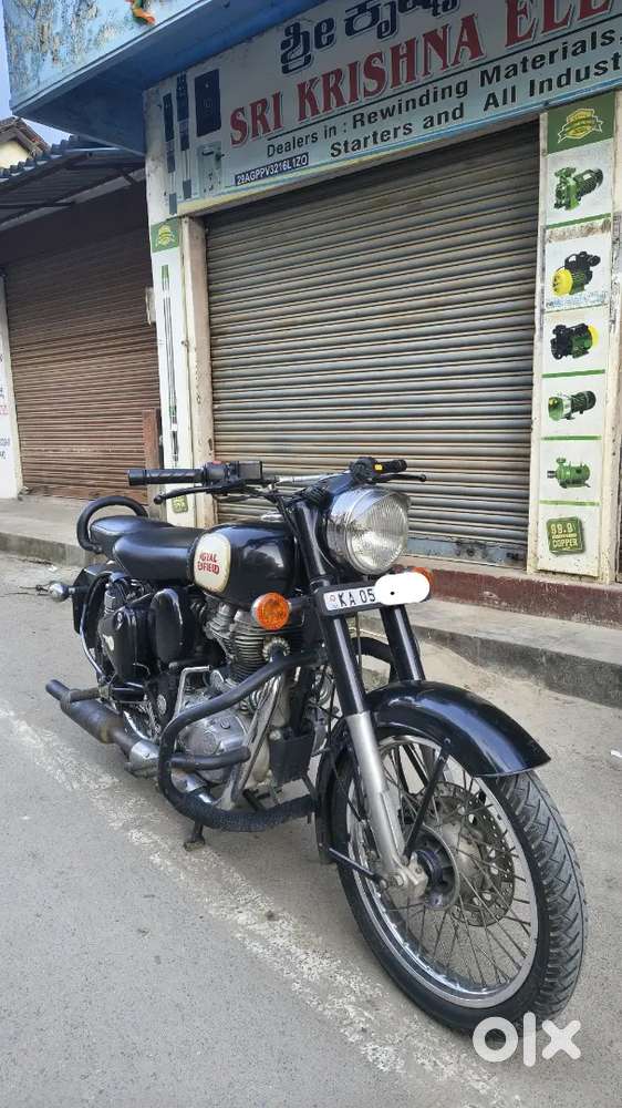 Classic 350 in best condition new tyres