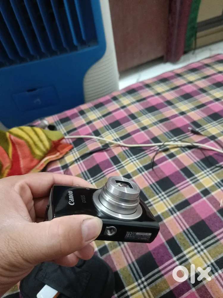 Full HD quality video & photo.s 8x optical zoom camera