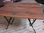 Table folding type and TV stand table