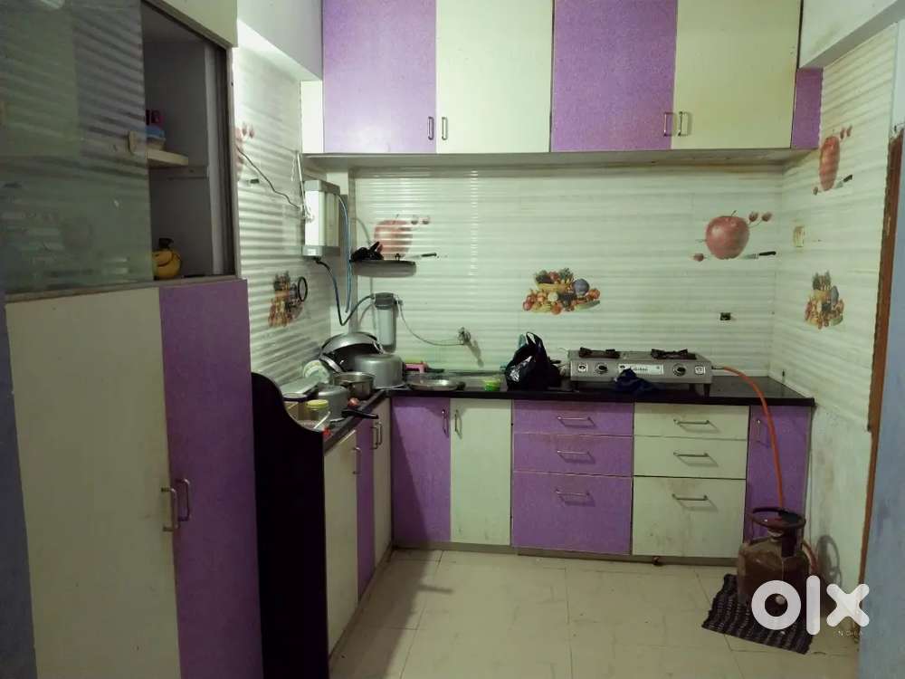 2 bhk flat semi furnished 1 ac kichan kabot khodiyar colony crystal mo