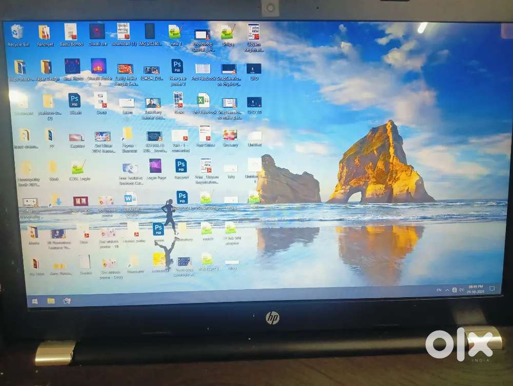 HP LAPTOP I3