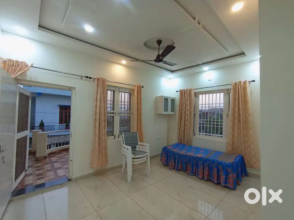 1 Room Set At RK Tant House Road Near DSD Coart Kaladhungi Road