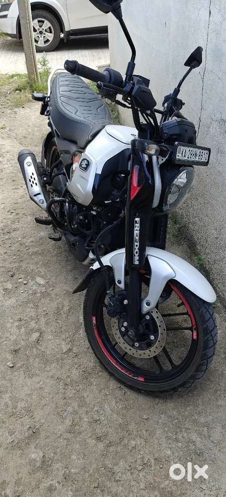 Cng+petrol bike freedom 125cc