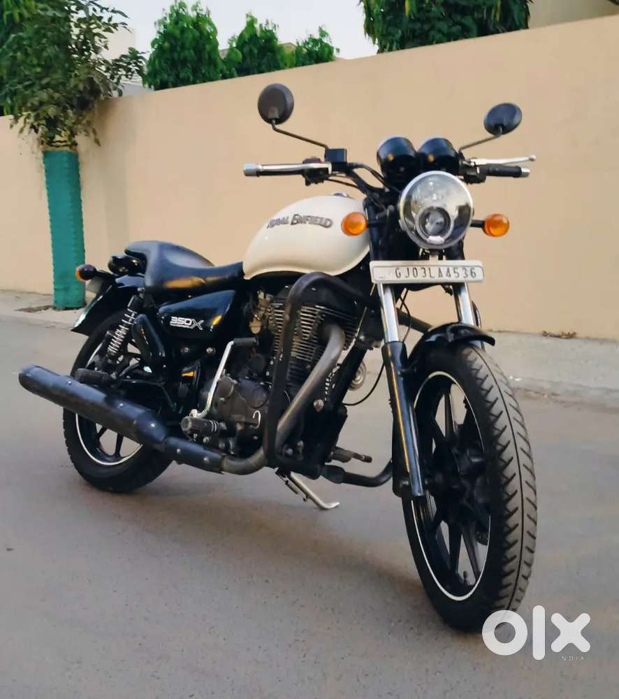 Mahadev bikes rajkot 80 feet road Laxmiwadi main road opp anand bakery